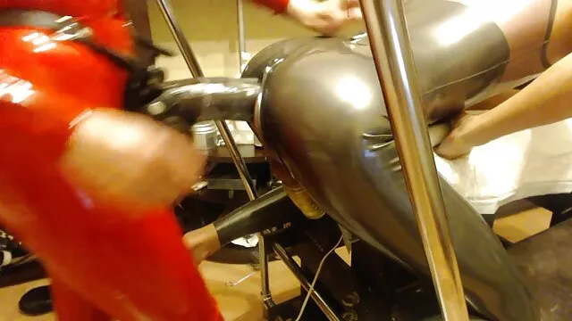 Nóng khiêu dâm, không giấy đăng ký  Người sec thu 2013 phụ nữ đã nghỉ làm để tự nắm tay