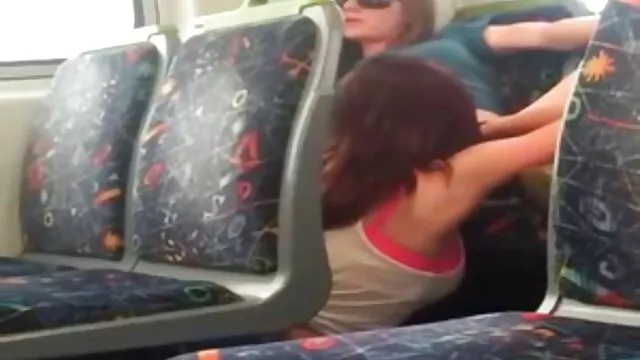 Nóng khiêu dâm, không giấy đăng ký  Xỏ gà mái tóc ngắn ngang phim sec thu du nguoi trán trên một tinh ranh