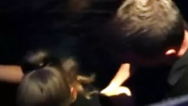 Nóng khiêu dâm, không giấy đăng ký  Đôi vợ chồng phím séc thu mới cưới bắt đầu quay một bộ phim tại gia