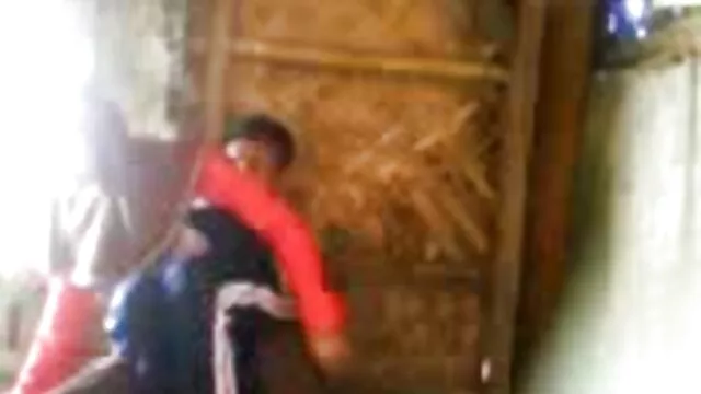 Nóng khiêu dâm, không giấy đăng ký  Người mẫu bị bắt phim sec lon dit nguoi khi casting