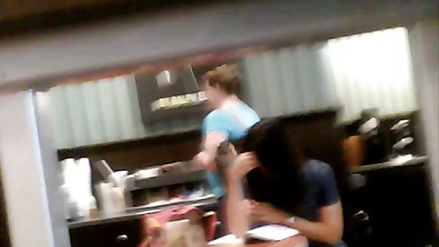 Nóng khiêu dâm, không giấy đăng ký  Cho một xoa bóp và giật tắt đến một con phim sec nguoi dit lon trai trọc tại nhà