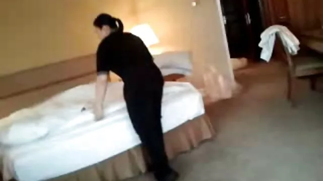 Nóng khiêu dâm, không giấy đăng ký  Busty vợ gặp chồng không phải với borscht, nhưng với tình dục ﻿sec thu